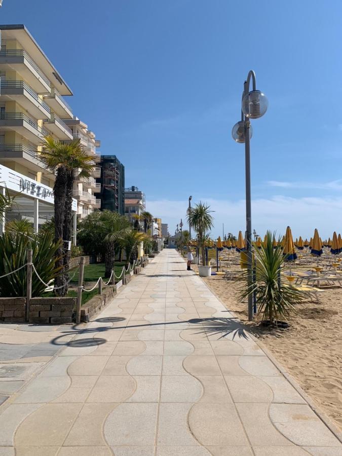 Jesolo Design Apartments - New 2025 - Central Near The Beach Buitenkant foto