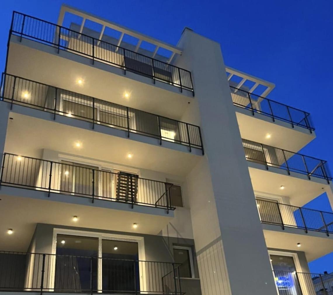 Jesolo Design Apartments - New 2025 - Central Near The Beach Buitenkant foto